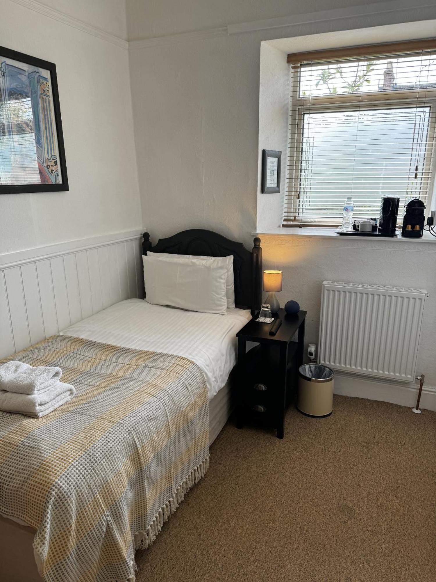 Watermead House 4*