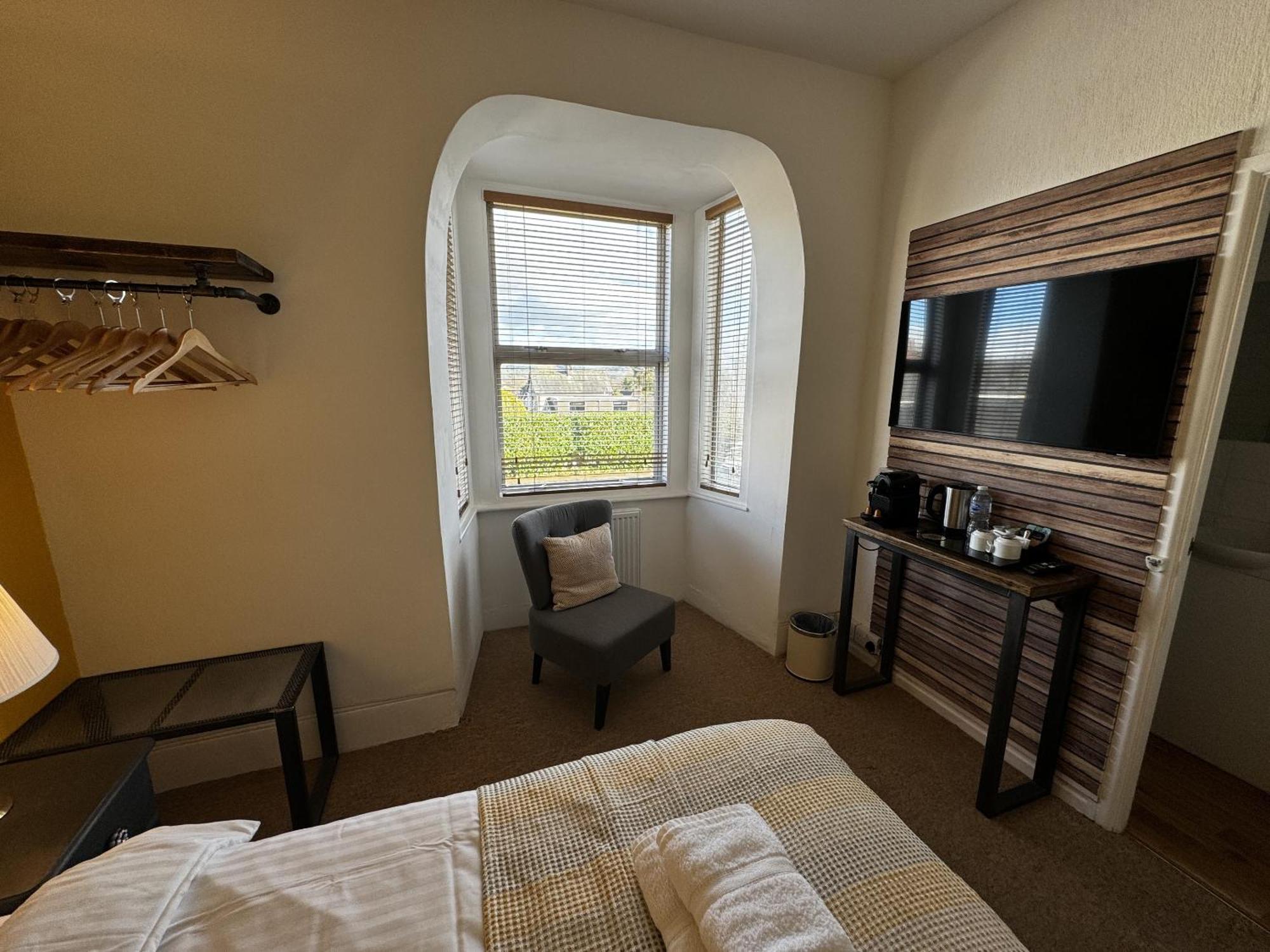 Watermead House Hotel 4*