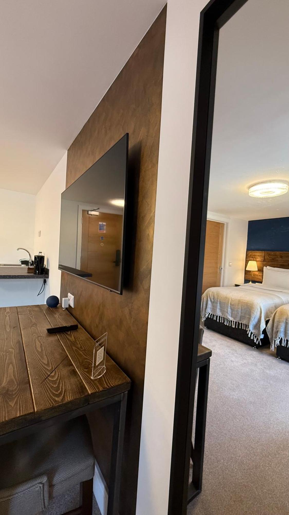 Watermead House 4*