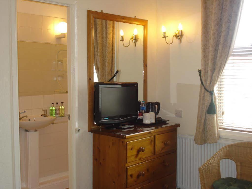 Watermead House Hotel 4*