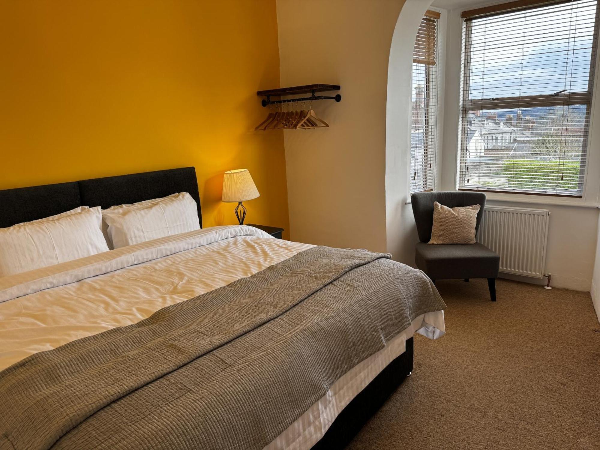 Watermead House 4* Chard
