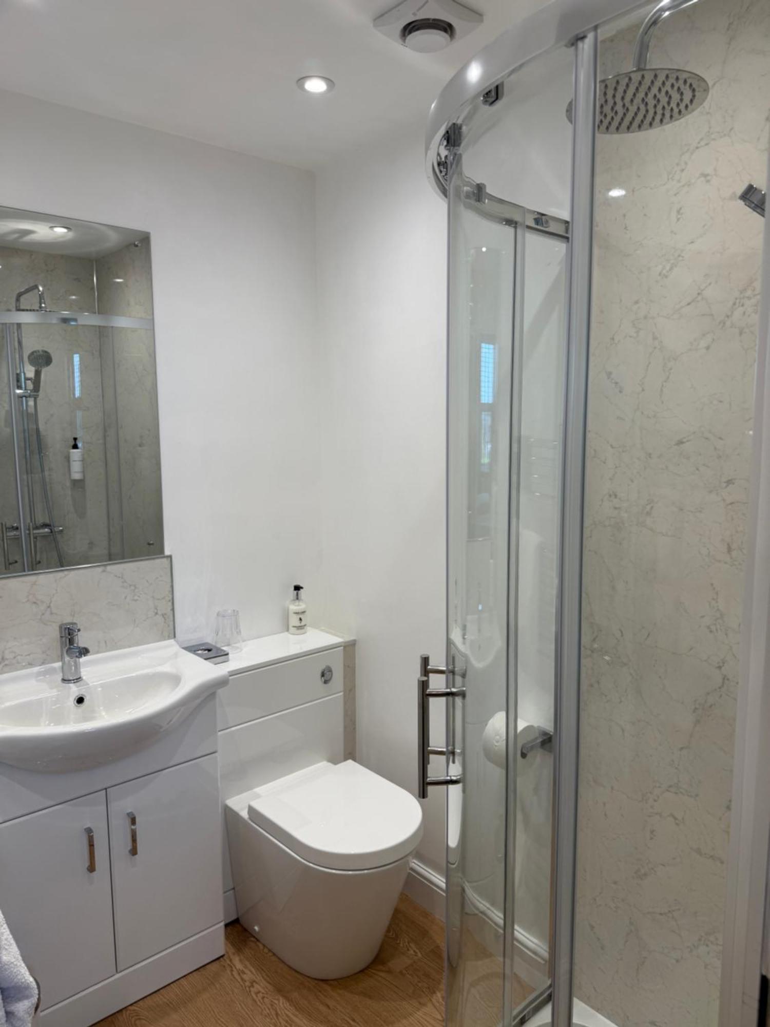 Watermead House 4*